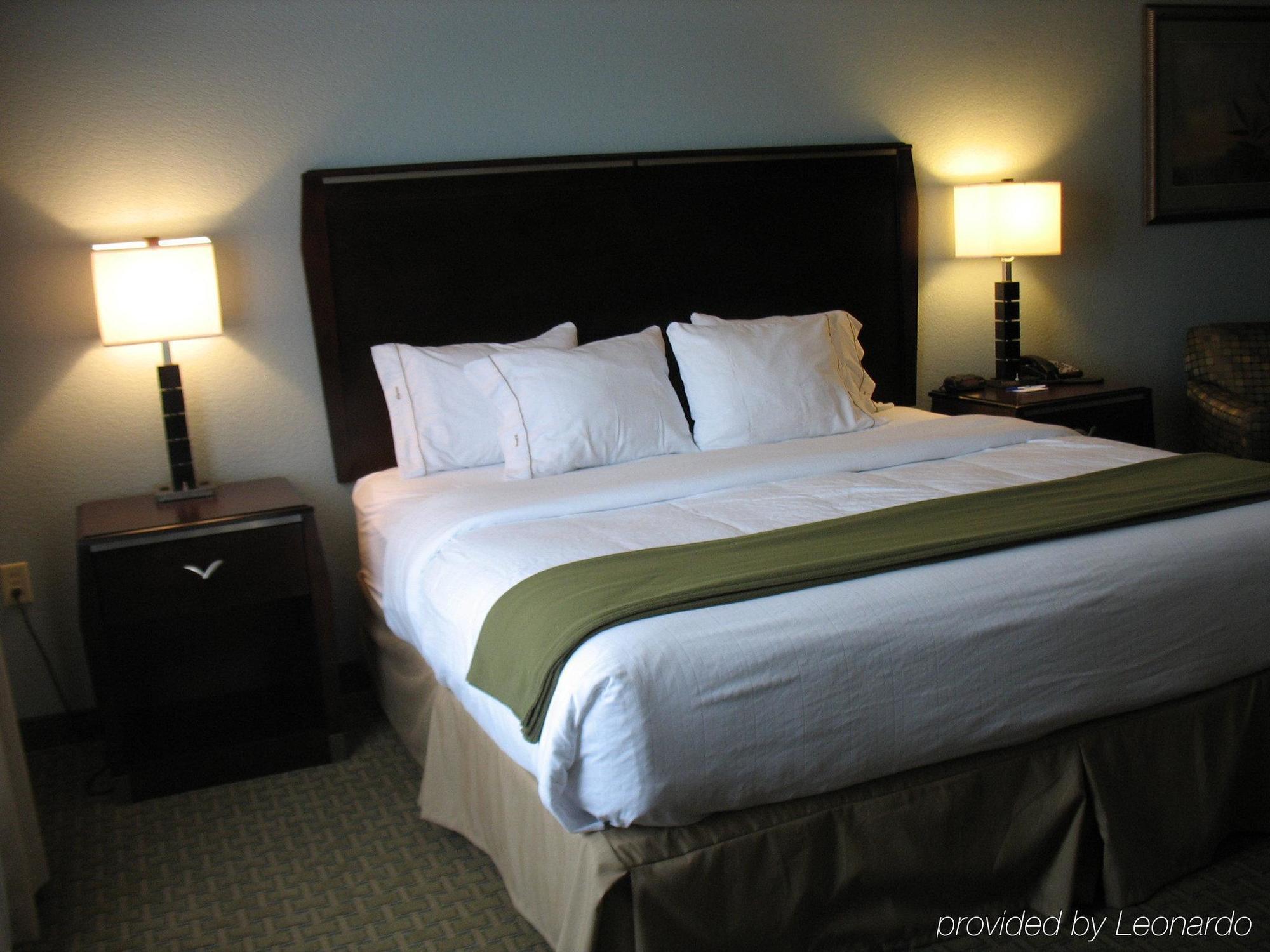 Holiday Inn Express & Suites Pittsburg By Ihg Habitación foto