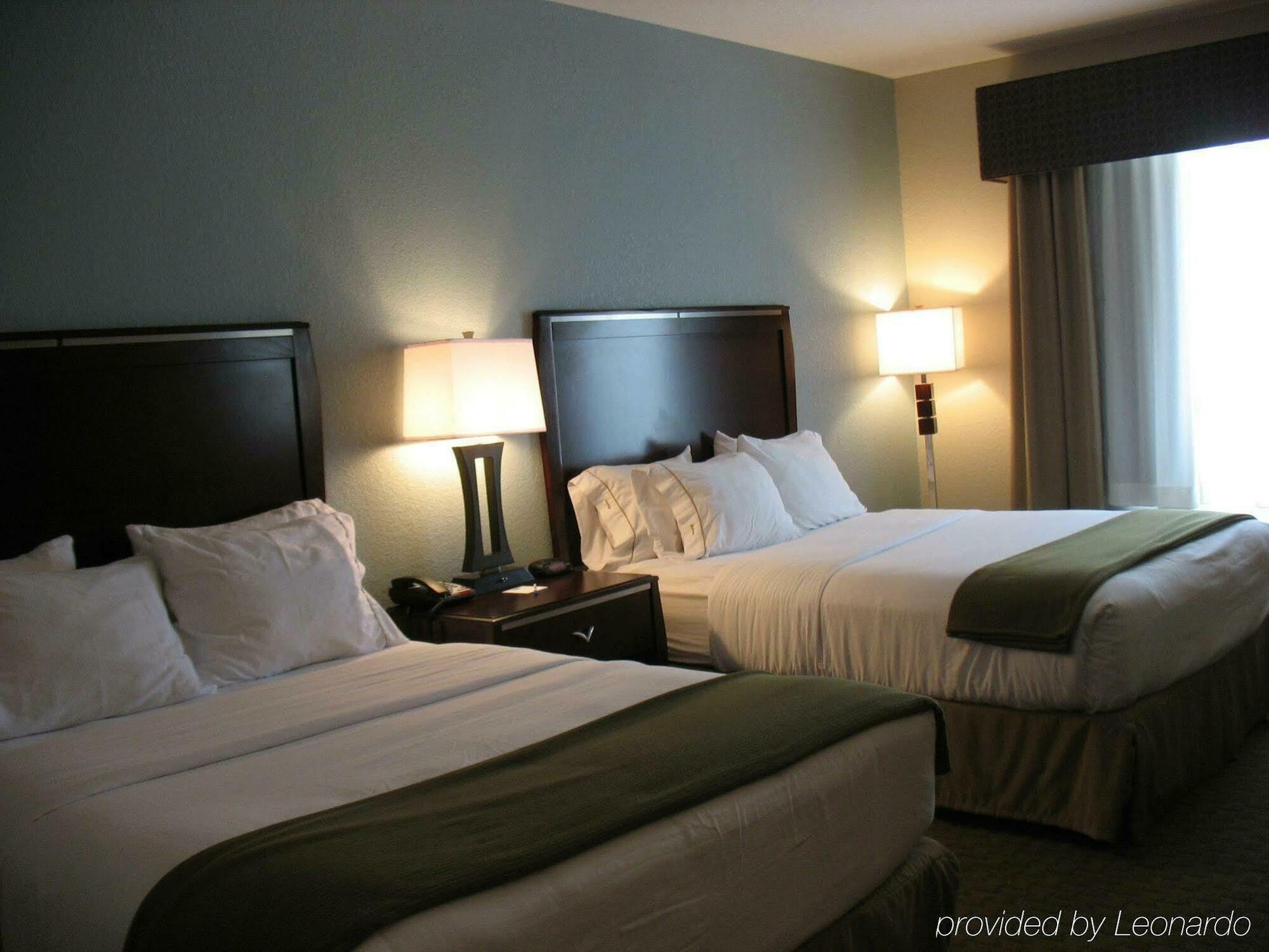 Holiday Inn Express & Suites Pittsburg By Ihg Habitación foto